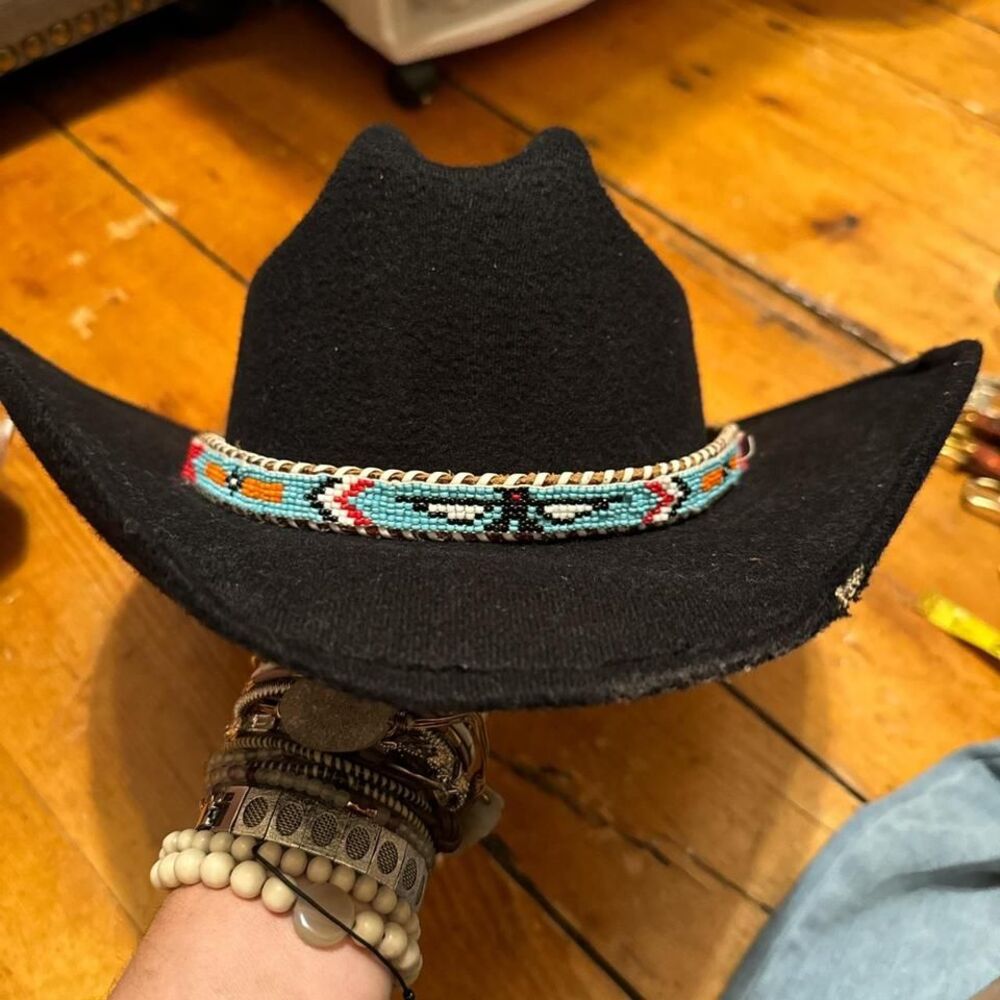 Handbeaded Hat Belts and‎ a few belts- see measurements . *Pricing is for only 1 - Picture 7 of 8